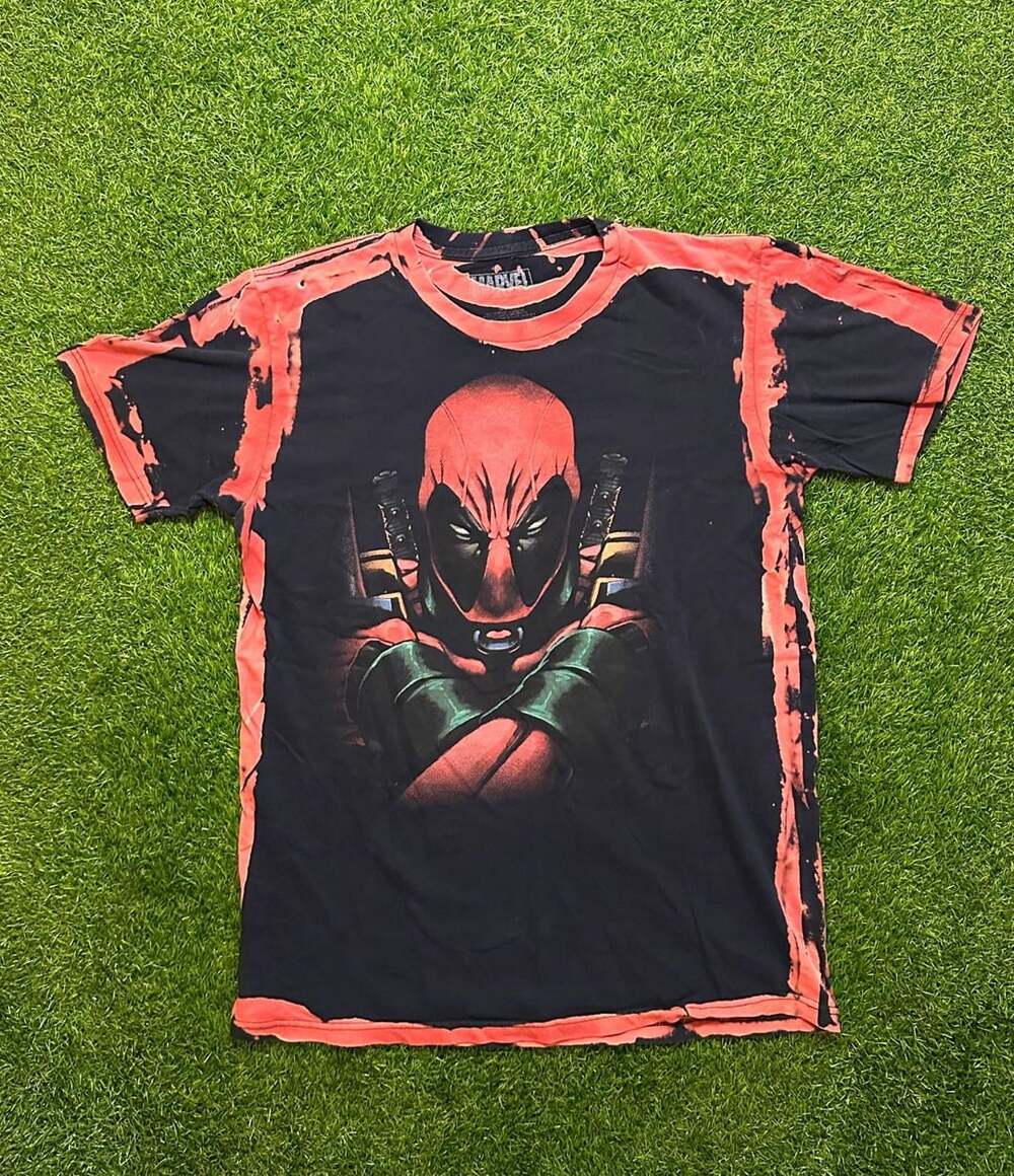 Marvel Deadpool Bleached Retro Graphic T-Shirt